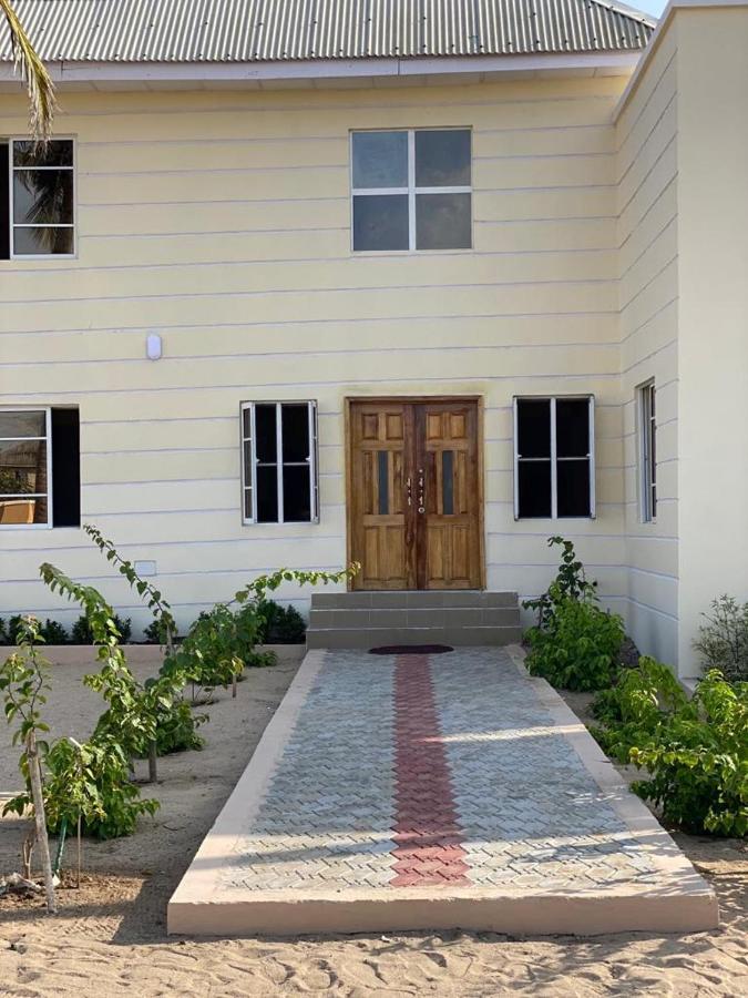 Oceanfront Wavecrest Hotel Lekki Exterior foto